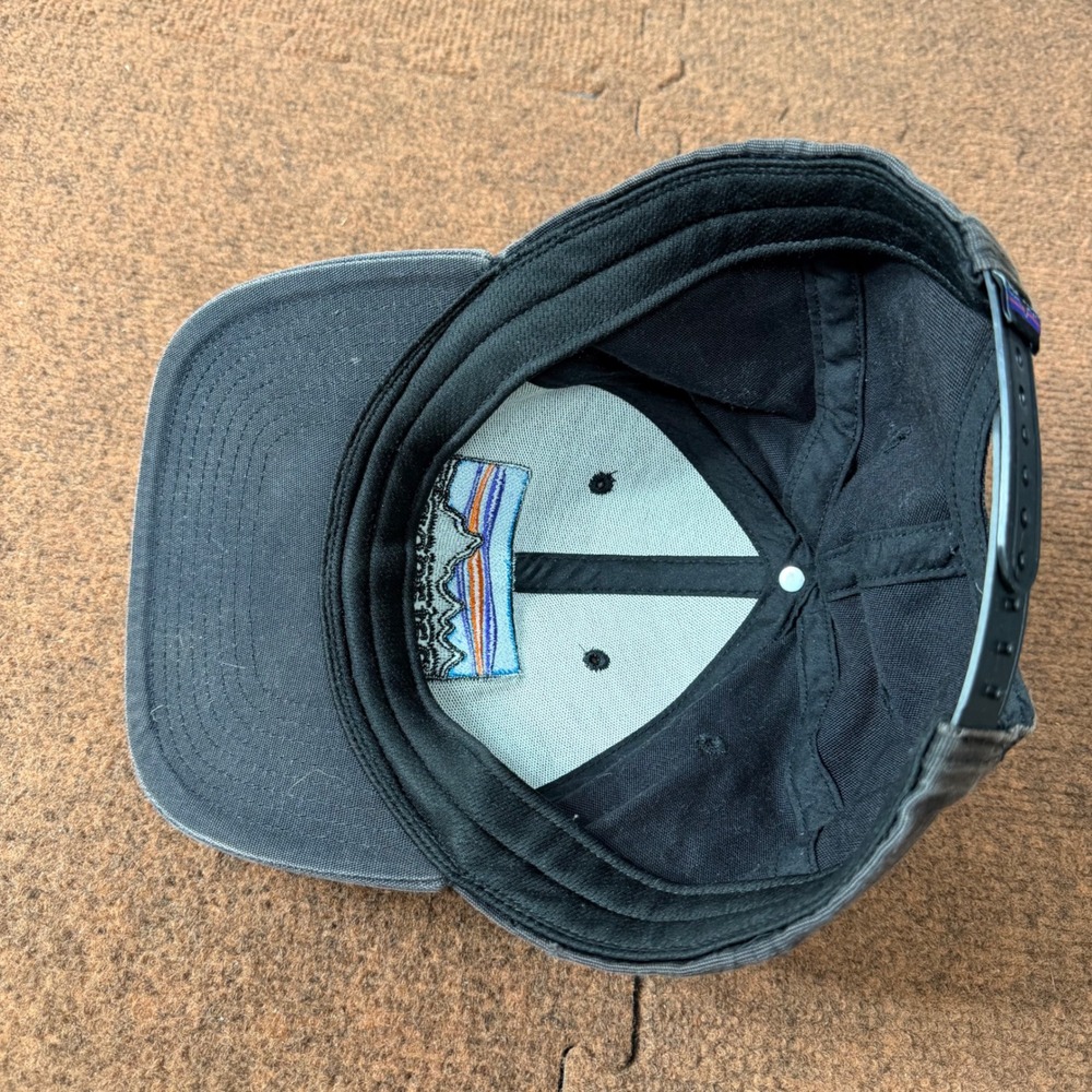 Patagonia P-6 Logo LoPro Trucker Hat Men Faded Black Snapback Baseball Cap stain - Picture 7 of 9
